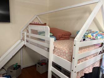 Twin Bunk Bed