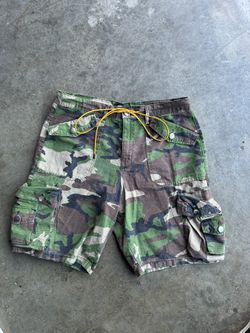 Novamen Camo Shorts Sz large 