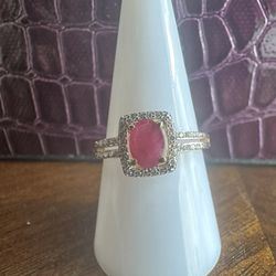 14K Yellow Gold Diamond And Ruby Ring