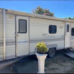 1990 LAYTON TRÁILER