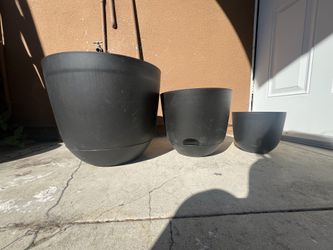Planters different sizes