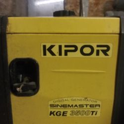Kipor 3500 Watt Electric start Quiet generator