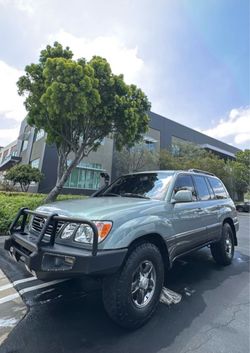 2002 LEXUS LX470 W/ UPGRADES