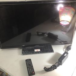 32” insignia Like New Condition 