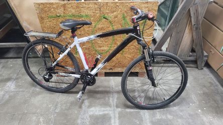 Diamondback Response Bike