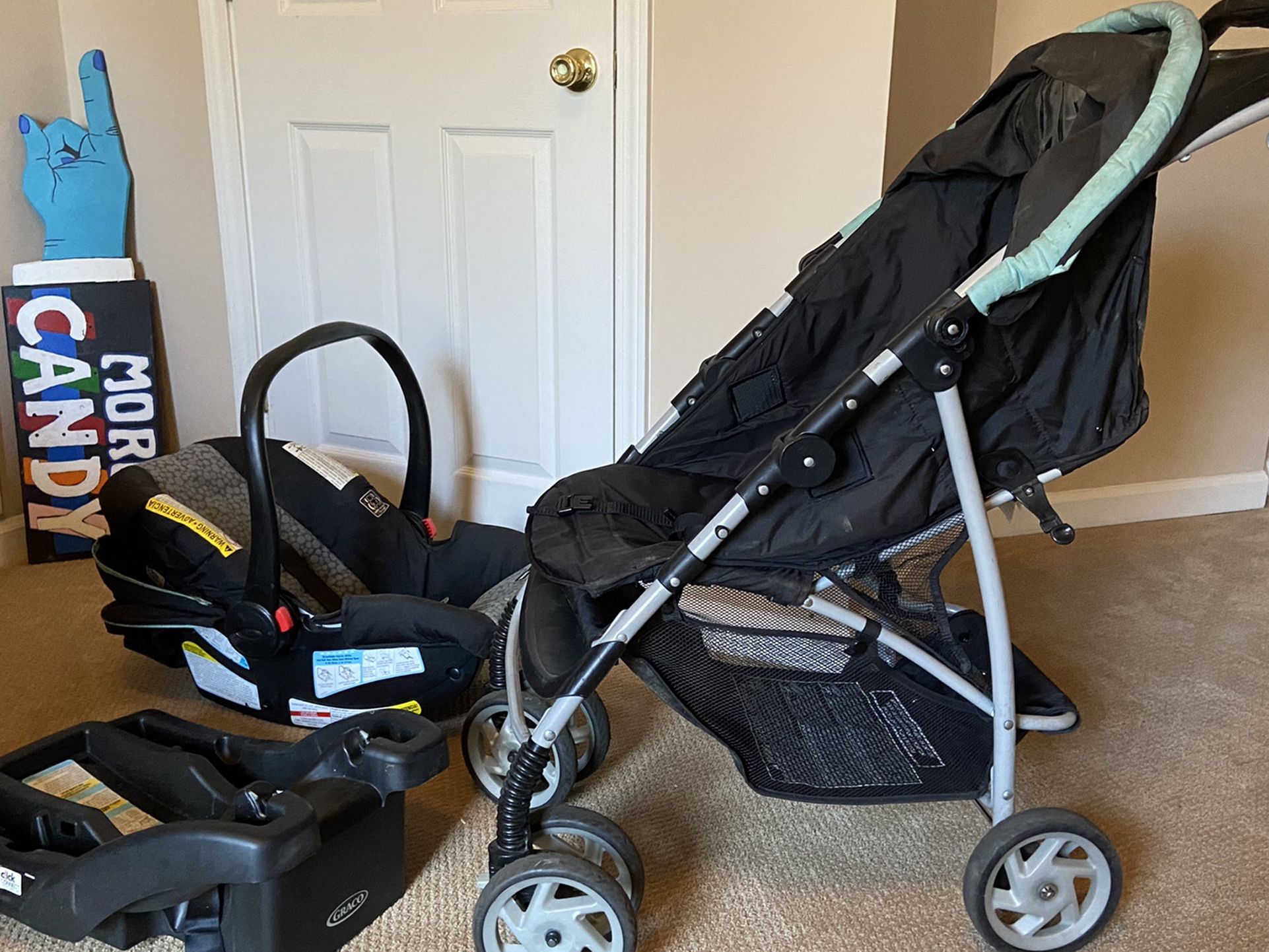 Graco Snugride30 Car seat and Stroller