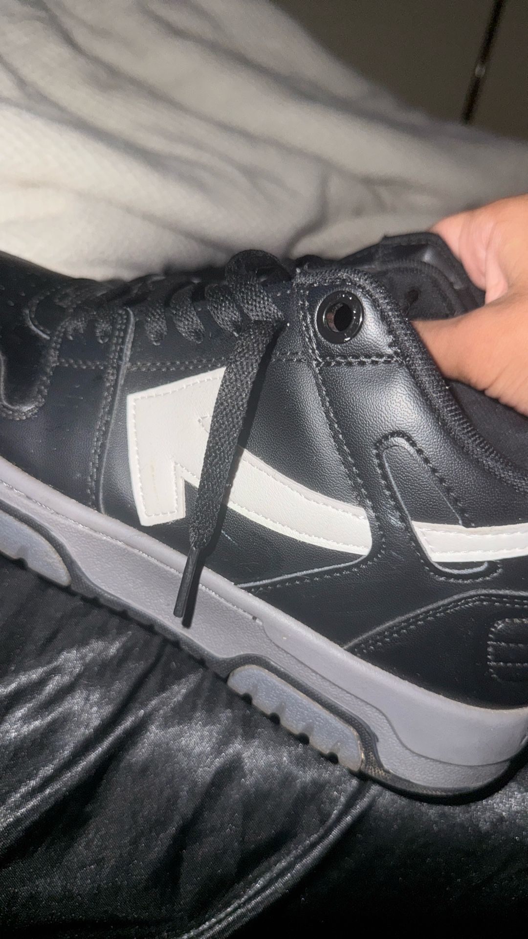 off White Size 9 Lmk Trades Or Buy