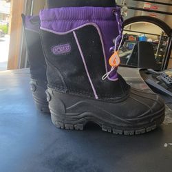 snow boots