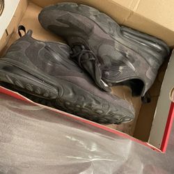 Nike Air Max 270 React