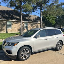 2017 Nissan Pathfinder Sv Sport - 