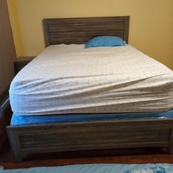 queen bed frame and box