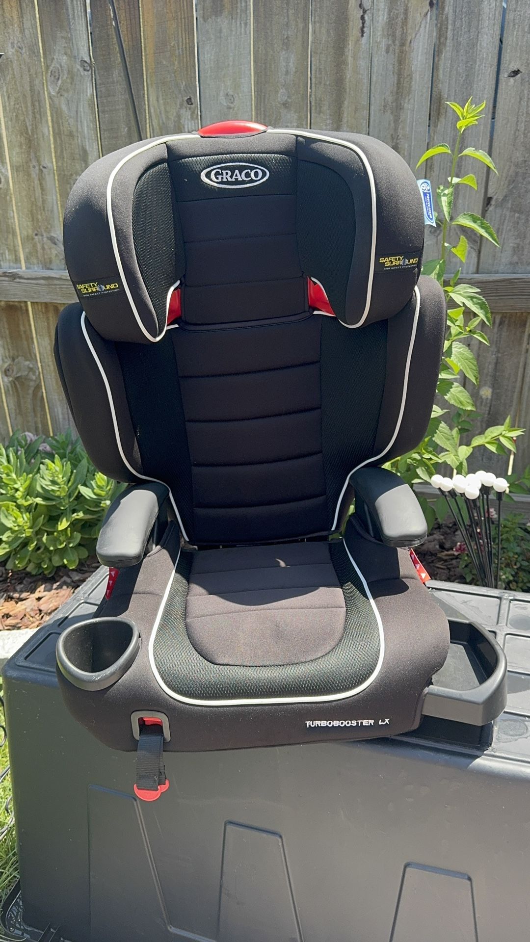 Graco TurboBooster Highback LX Booster Car Seat with Safety Surround,  SERIOUS PEPOLE ONLY PLEASE 🙏 SCAMMER STAY A WAY.