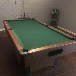Pool table