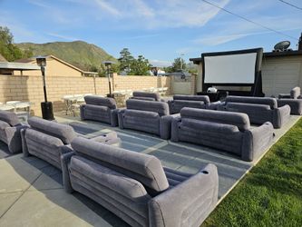 Inflatable Screen / Movie Night / Outdoor Theater (READ DESCRIPTION)