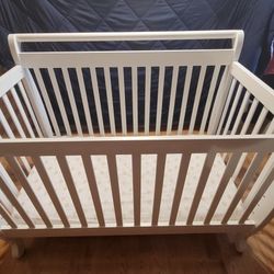 MDB White Crib