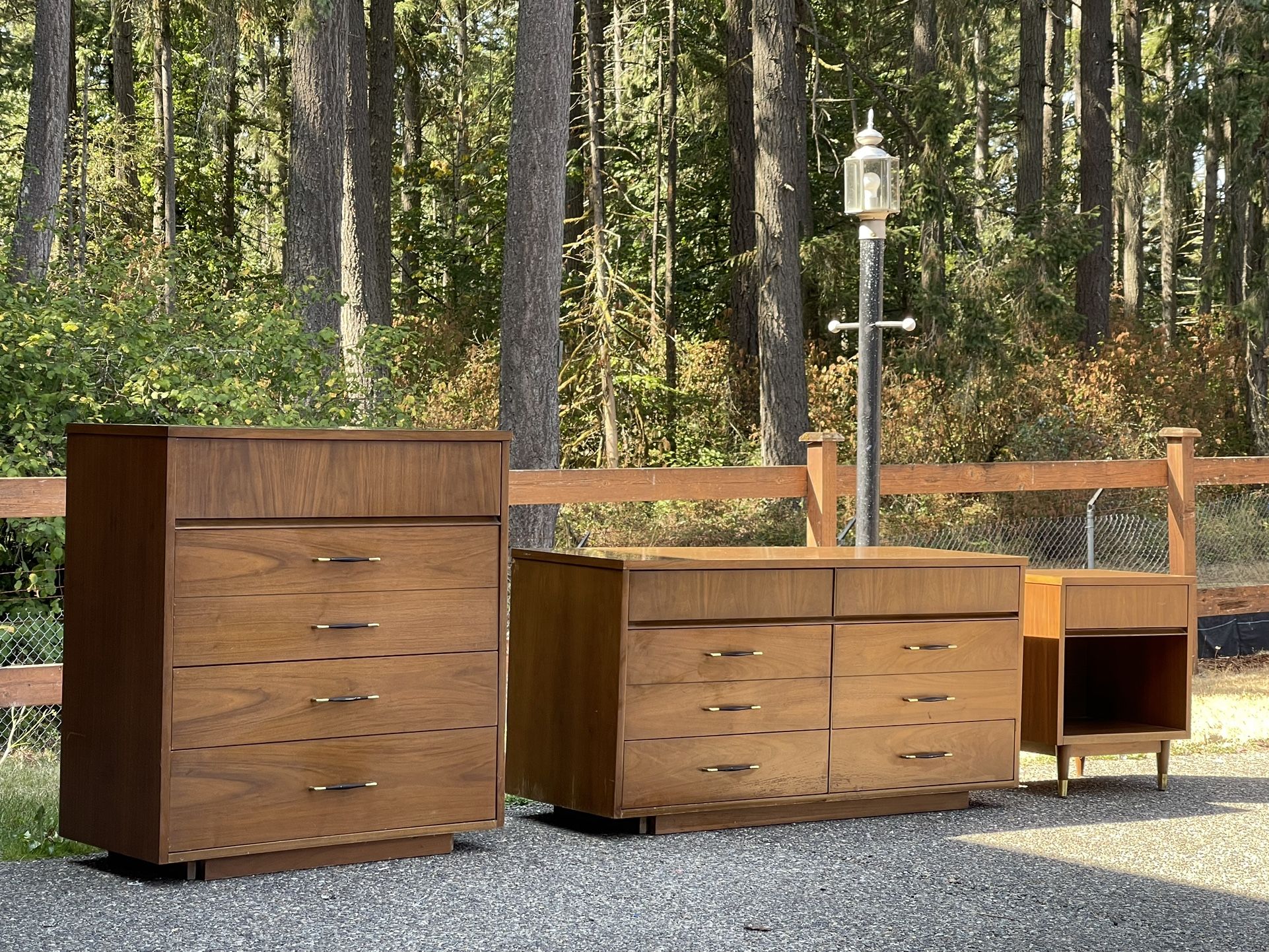 MidCentury, Modern Vintage Bedroom Set Of 3 for Sale in Spanaway, WA