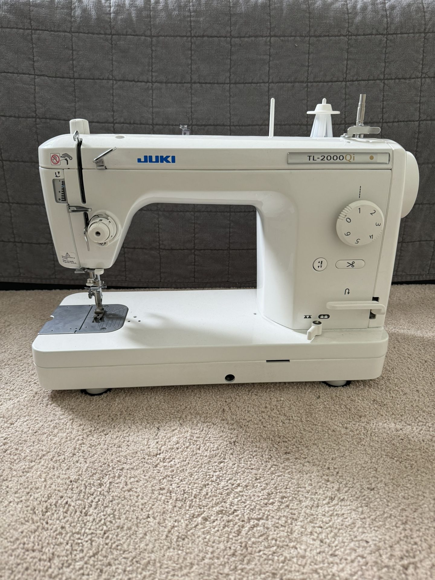 Juki TL-2000QI High Speed Sewing & Quilting Machine