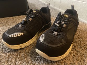 KEEN Steel Toe Shoe Size 10US
