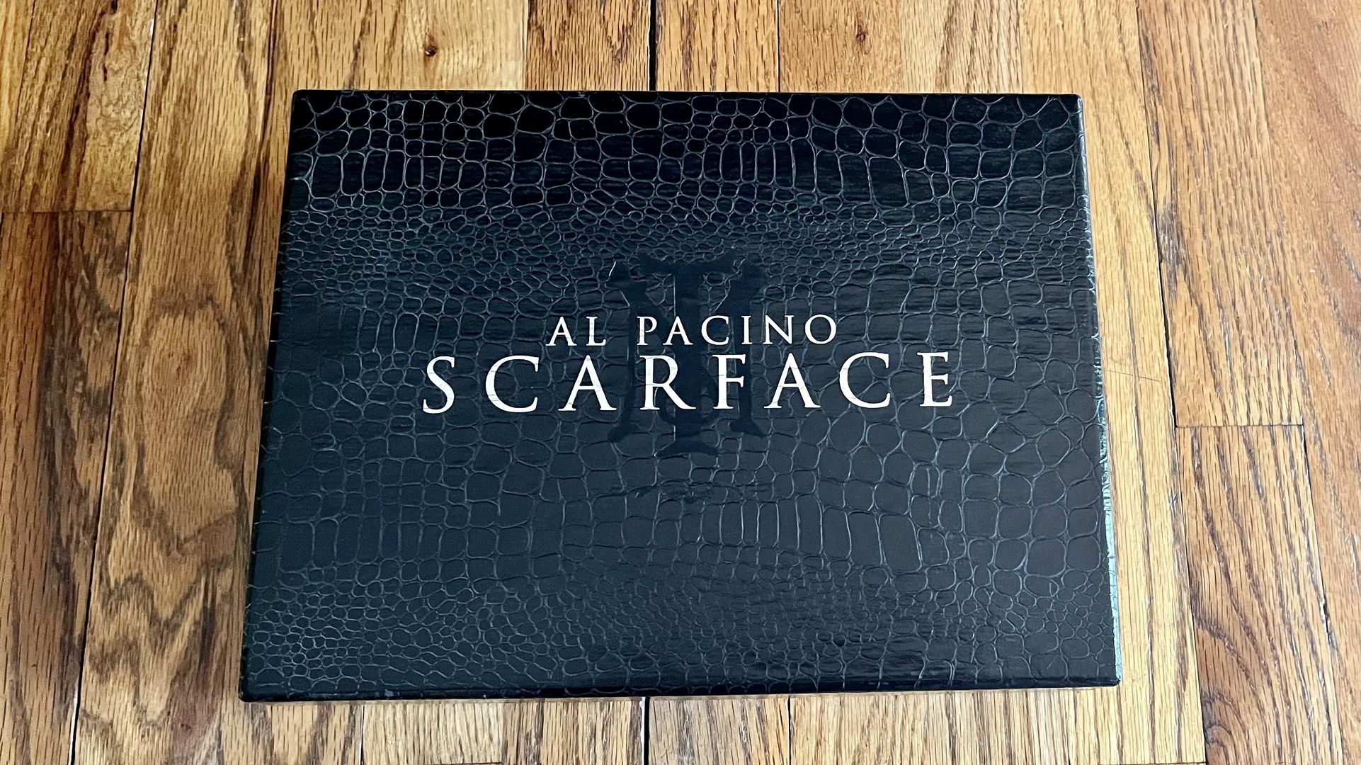 Scarface Deluxe Gift Set (DVD, 2003, 2-Disc Set)