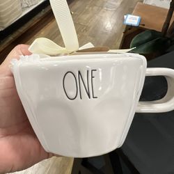 Rae Dunn Measuring Cups