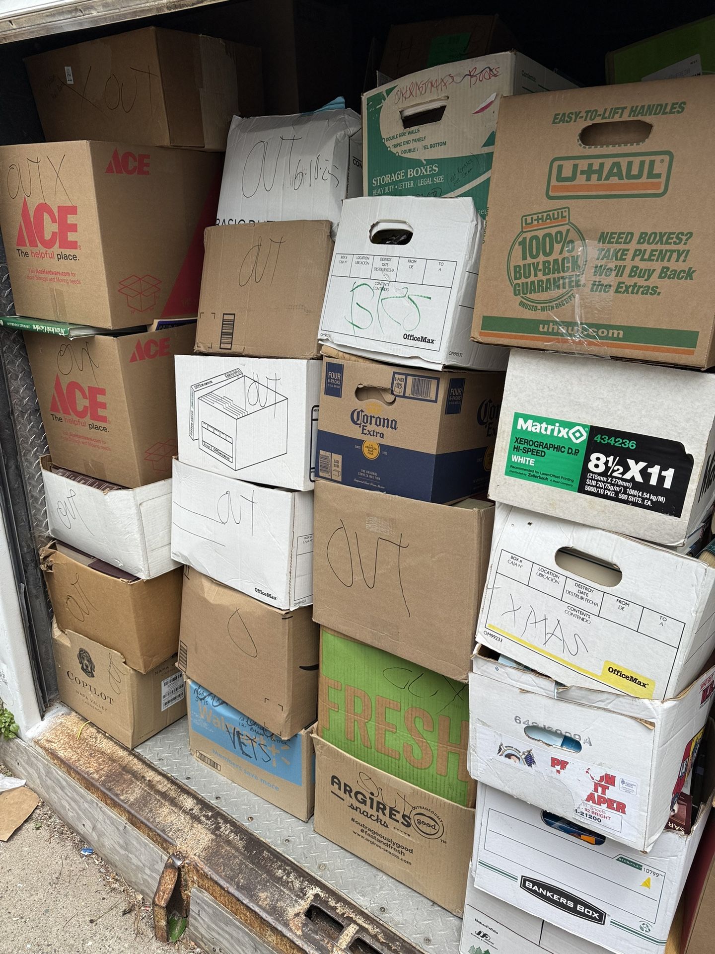 Boxes Of Free Assorted Books $O