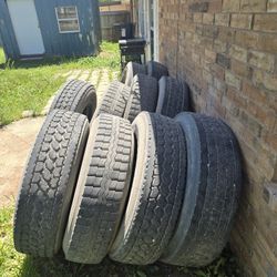 Used 295 75 22.5 Semi Tires