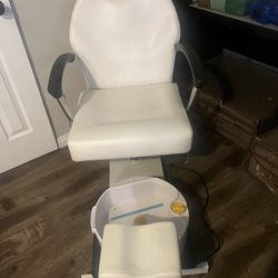 ReclineAble Salon Chair