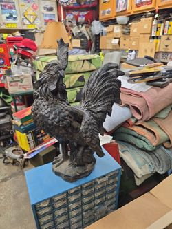 Resin rooster statue