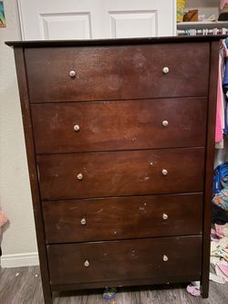 dresser