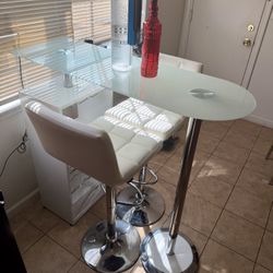 Bar Stool With Chairs 