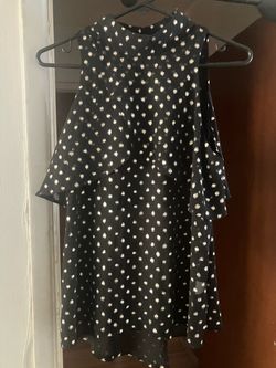 $5, Women’s top size Small