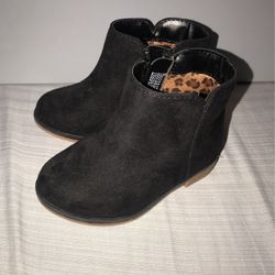 Cat & Jack Size 5 Toddler Boots