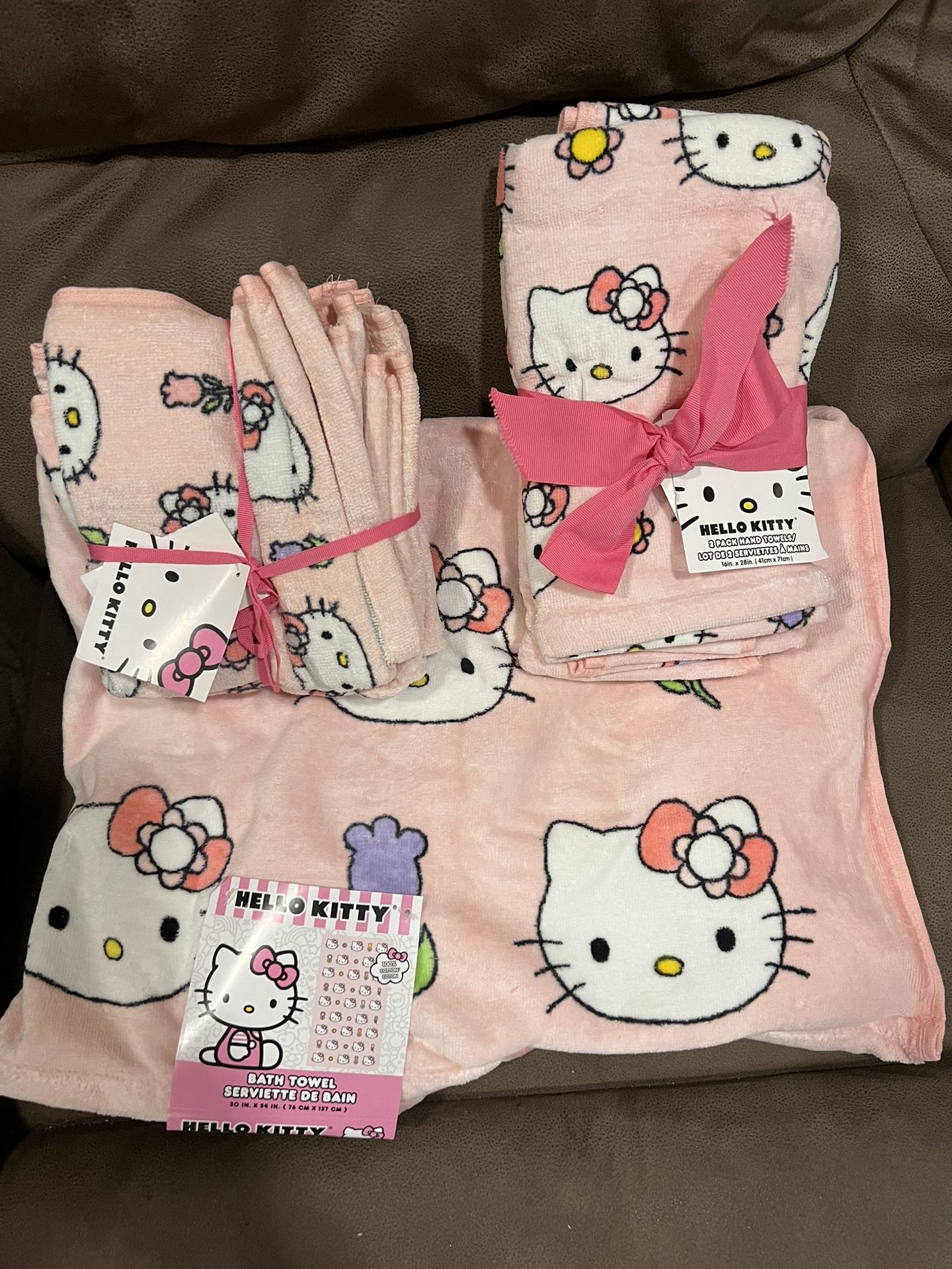 Hello Kitty Bath Set!