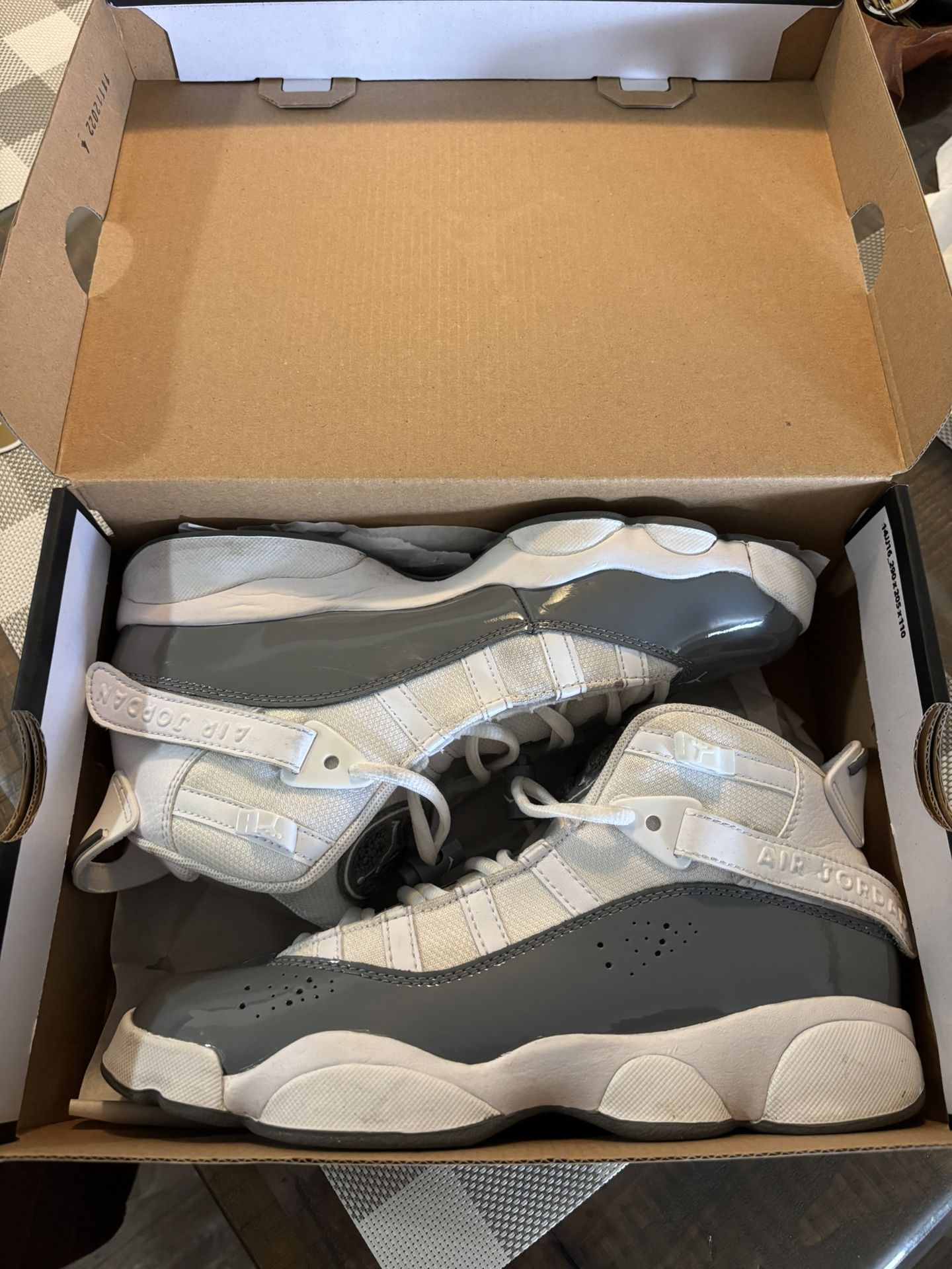 Size 7Y Jordan rings $35