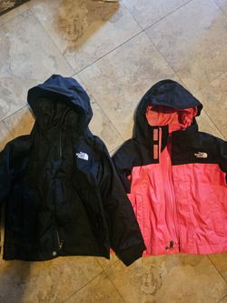 Nort Face Originales T3( Toddler) Semi-Nuevas (Snowboard, Rain and Windbreaker)