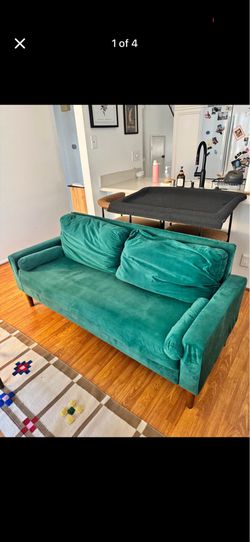 Emerald Green Mid Century Modern Velvet Couch (Loveseat)