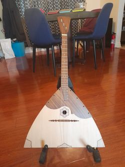 Roosebeck Prima Balalaika with Soft Case - Bought New Less Than 6 Months Ago, Barely Played