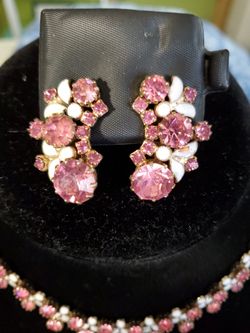 Pink rinstone and enamel set