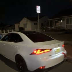 Lexus Is300