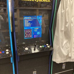 Full Size Commercial Quality Arcade Machine With 412 Games 