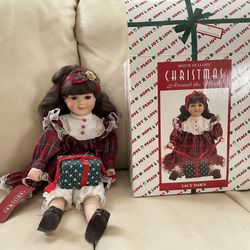 House of Lloyd Christmas around the world Lacy Dawn Porcelain Doll