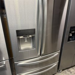 Regrigerator Four Door Refrigerator Stainless Like New 