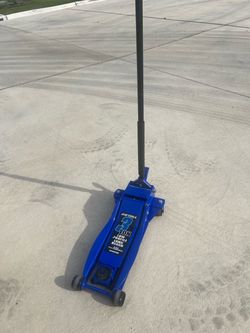 DAYTONA 3 ton Long-Reach Low-Profile Professional Floor Jack with RAPID PUMP,