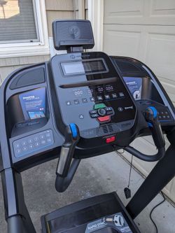 Horizon 7.0 AT Studio Series Treadmill – Like New – $700 OBO