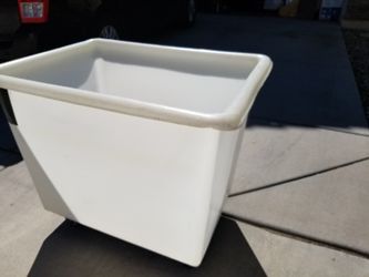 Royal Basket Truck 12 bushels = 15 cubic ft