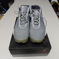 JORDAN #823581-013  Size 11 