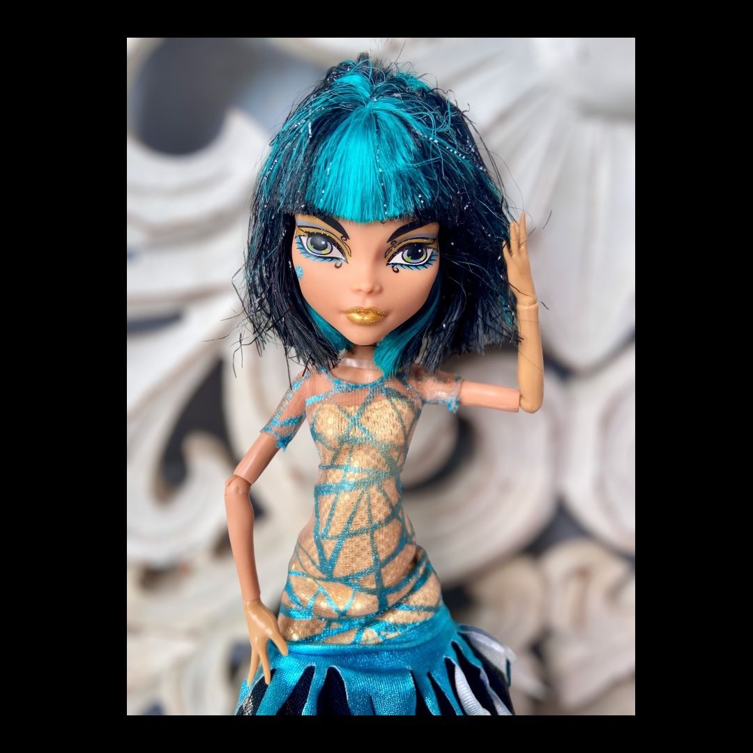 Monster High Cleo De Nile Doll Ghouls Rule Series 2012 Mattel 12"