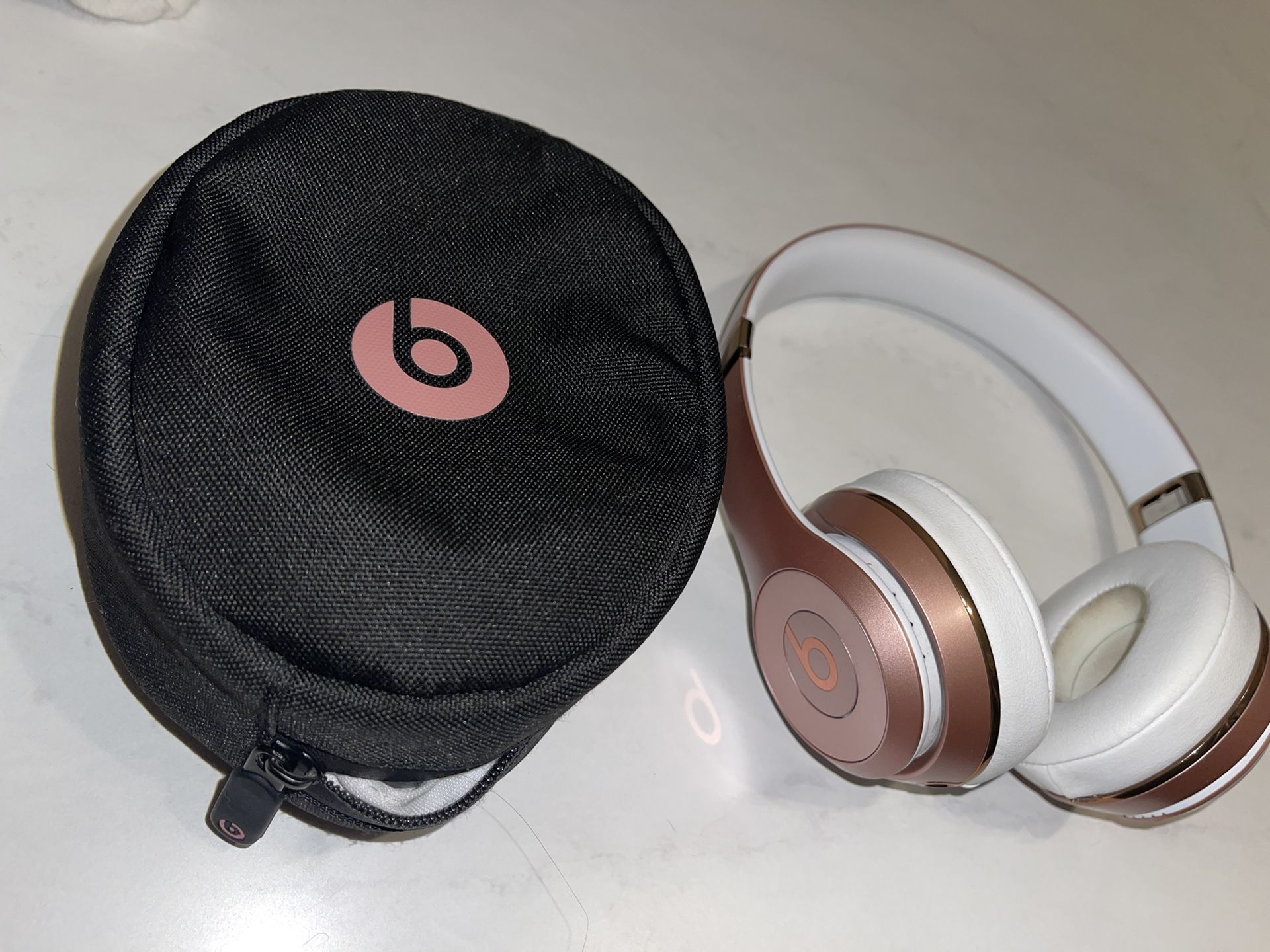 Beats Solo 3s’s 🎧 (ROSE GOLD)