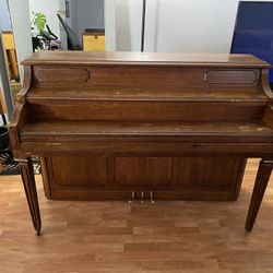 Free piano