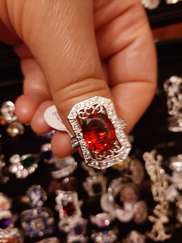 Very Nice Silver Red Rubi Ring